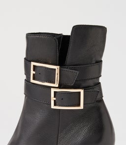 LUTSK DJ BLACK BLACK HEEL LEATHER