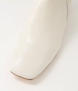 QEXLA DJ IVORY LEATHER