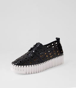 BELARUS DJ BLACK WHITE SOLE PATENT LEATHER