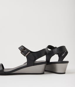 DEERA DJ BLACK PEWTER HEEL LEATHER