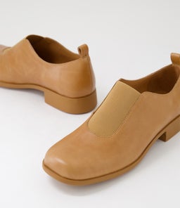 ILKAY DJ TAN LEATHER