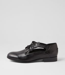 QEMPTO DJ BLACK BLACK HEEL LEATHER