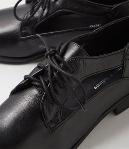 QEMPTO DJ BLACK BLACK HEEL LEATHER