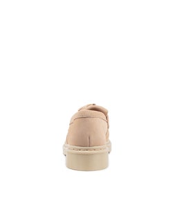 ADRIAN MONO TASSEL LOAFER DM WARM SAND SUEDE