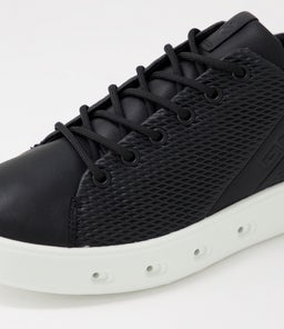 209703 STREET 720 W EK BLACK BLACK LEATHER