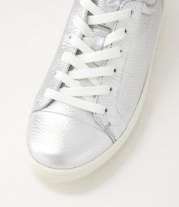 470303 SOFT 7 W EK PURE SILVER LEATHER
