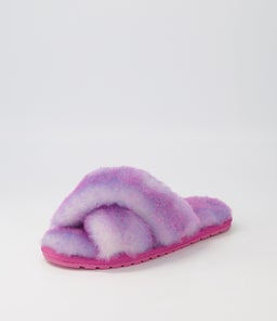 W12688 MAYBERRY TINGE EM DEEP PINK SHEEPSKIN