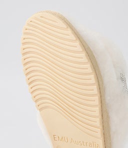W12768 MAYBERRY CRYSTAL EM NATURAL SHEEPSKIN