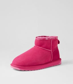 W12898 BARBIE STINGER EM BARBIE PINK SHEEPSKIN