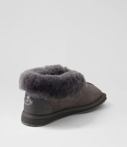 WP10532 PLATINUM ALBANY EM CHARCOAL SHEEPSKIN