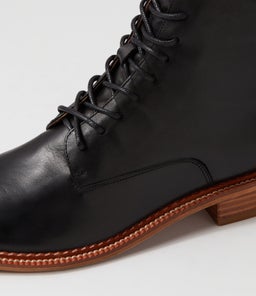 KARMA EO BLACK LEATHER