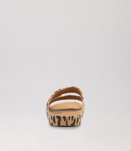 SLIDES JNR FM LEO CAMEL SMOOTH