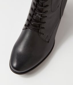 PETUNIA GA SCHWARZ LEATHER