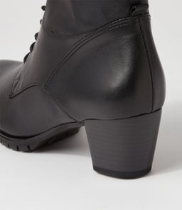 PETUNIA GA SCHWARZ LEATHER