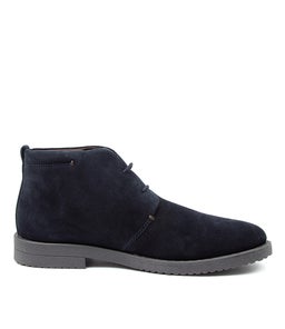 U BRANDLED B GE NAVY SUEDE
