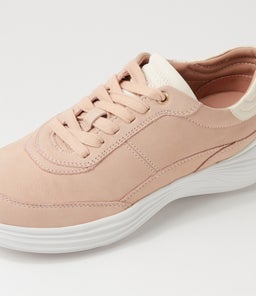 D FLUCTIS A GE NUDE WHITE LEATHER