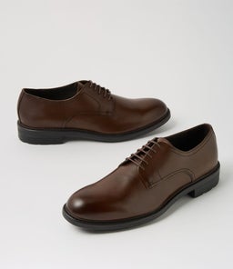 U WALK PLEASURE B GE COGNAC LEATHER