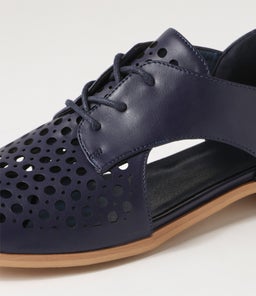 QUIETLY NAVY SMOOTH