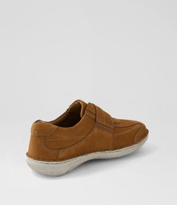 ALEC CASTAGNE NUBUCK