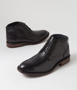 EARL 04 JS SCHWARZ LEATHER