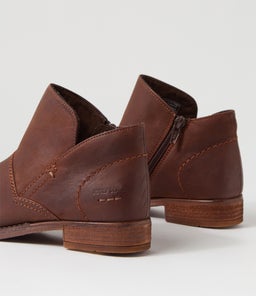SIENNA 81 JS CAMEL LEATHER