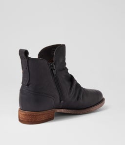SIENNA 38 JS BLACK LEATHER