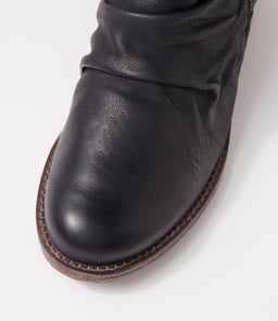 SIENNA 38 JS BLACK LEATHER
