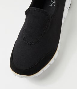 PACER WMNS LX BLACK WHITE SMOOTH
