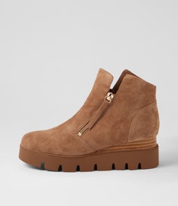RADEO MI LT CHOC NAT< CHOC SUEDE SOLE