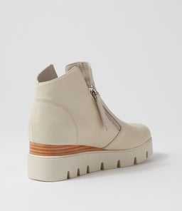 RADEO MI ALMOND NAT&ALMOND LEATHER SOLE