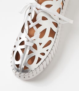 BELLAS MI SILVER WHITE SOLE LEATHER