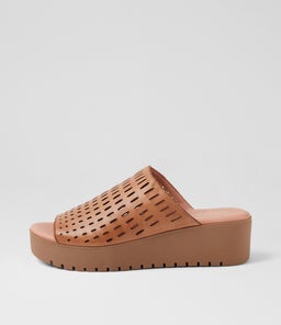 OZELE MI DK TAN LT CHOC SOLE LEATHER
