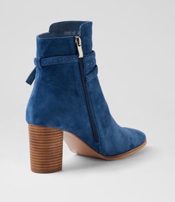 ADARU MI LT NAVY SUEDE