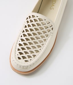 QULIO MI IVORY PATENT LEATHER