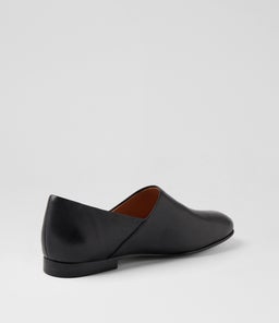 UMACKA MI BLACK LEATHER