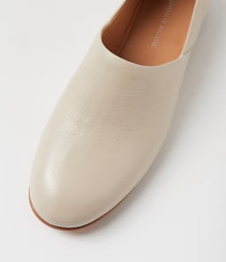 UMACKA MI ALMOND LEATHER