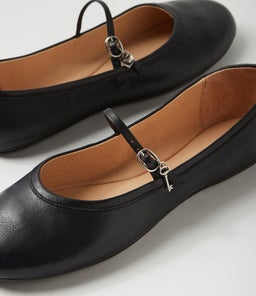 BUMBLE MI BLACK LEATHER