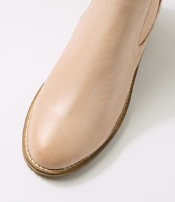 BISCOTI CAFE LEATHER