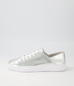 OSKHER SILVER LEATHER