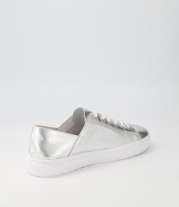 OSKHER SILVER LEATHER