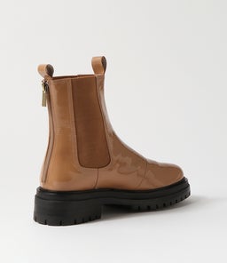 APEACE MO CAMEL PATENT LEATHER