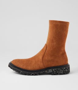ROYALTY MO TAN BLACK SPECKLE SOLE STRETCH MICROSUEDE