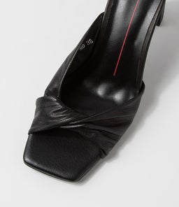 FINI MO BLACK LEATHER