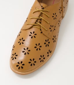 QARLOS MO DK TAN LEATHER