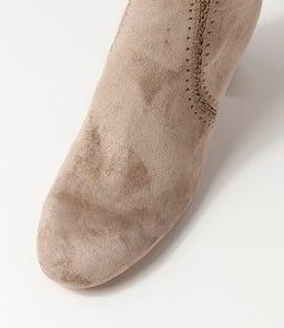SARI MO TAUPE STRETCH MICROSUEDE