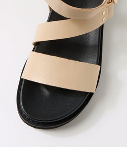 CAPLAN MO NOUGAT BLACK SOLE LEATHER