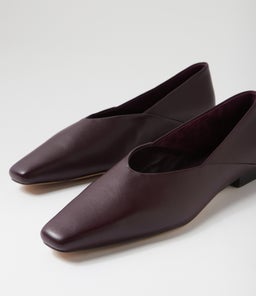 OREANA MO BURGUNDY LEATHER