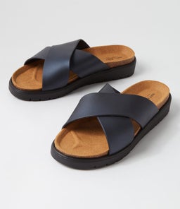 MANDI NM BLACK SMOOTH