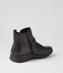 FRIER PL BLACK LEATHER