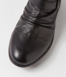 FRIER PL BLACK LEATHER
